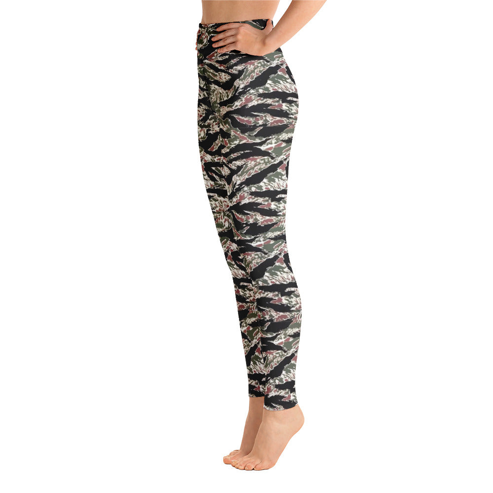 Tiger Striped WOD Yoga Leggings — IronSquared women's leggings, detail view